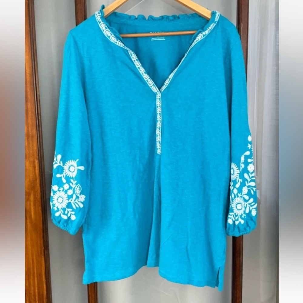 Talbots Embroidered Large Blue Floral Tunic Top Blouse 3/4 Sleeves Cotton V Neck